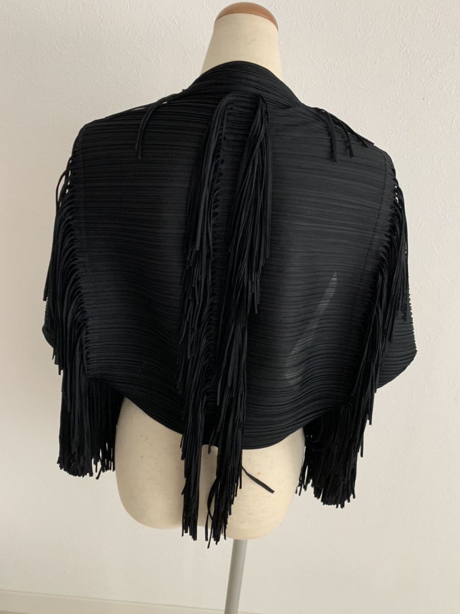 イッセイミヤケ ボレロ カーディガン 1B 高級仕様 MIYAKE（ボレロ）の