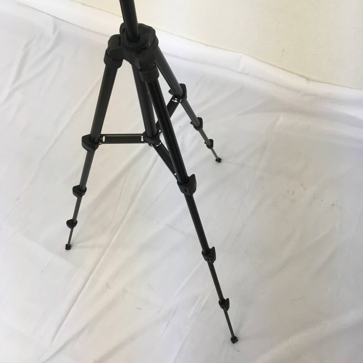 １円スタート 477 0 Velbon Ex 440 Slik U9800 など カメラ三脚 計4点セットおまとめ 三脚 売買されたオークション情報 Yahooの商品情報をアーカイブ公開 オークファン Aucfan Com