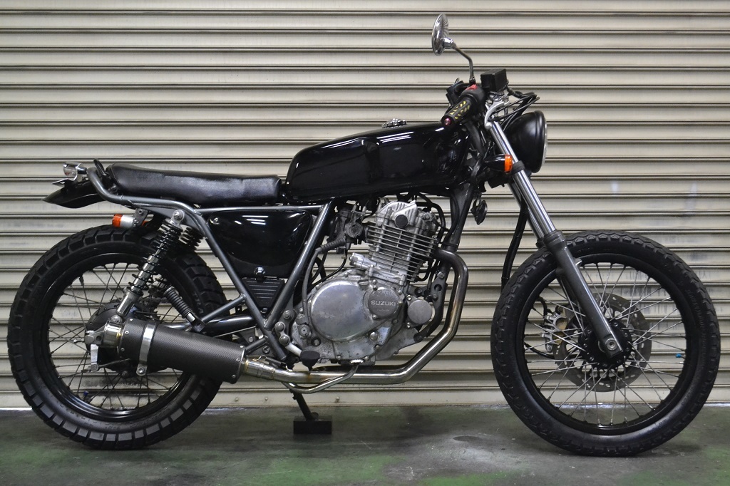 自賠付き　綺麗　SUZUKI　グラストラッカー　ニューペイント　ボバー　カスタム　自走ＯＫ　横浜市より　