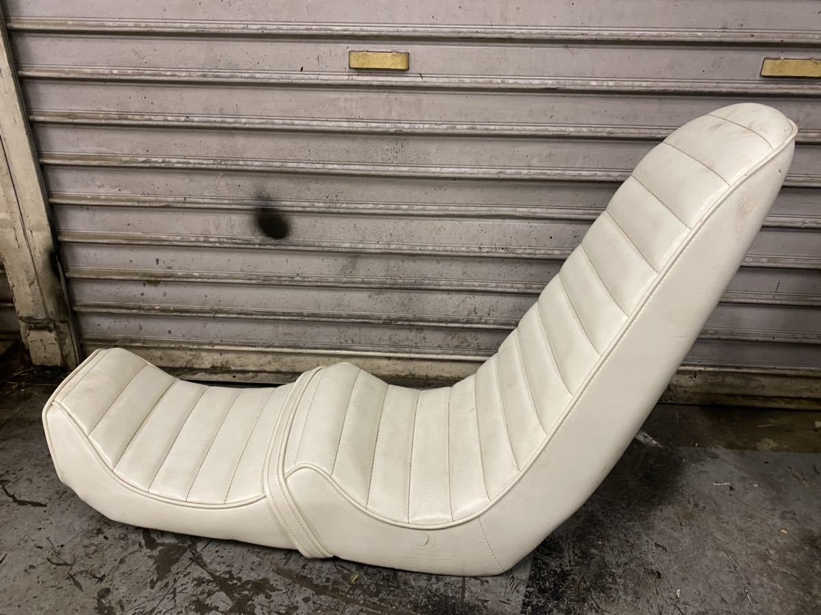 GSX400Eザリ250川口三段シート・GS400・当時物 タックロール シートベース・白レザー_1