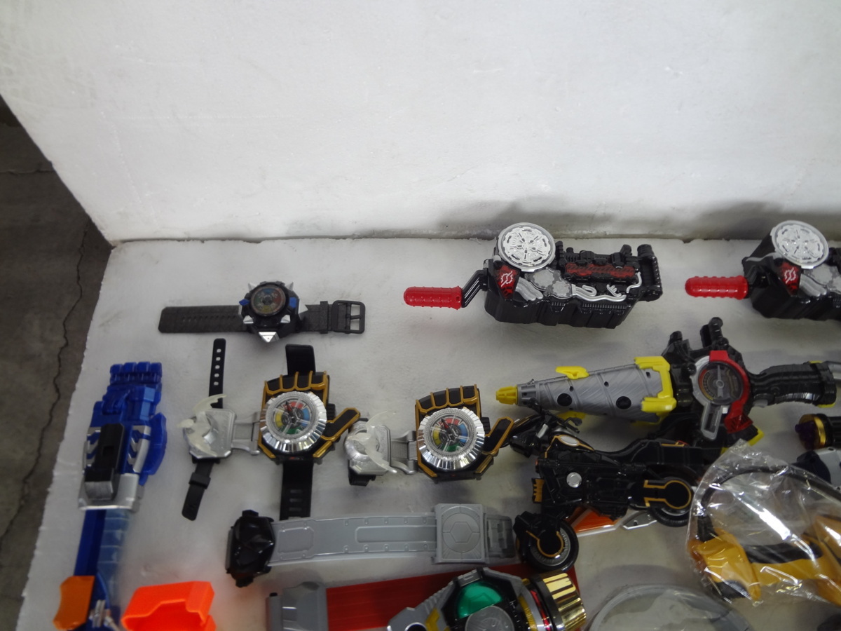 仮面ライダーベルト ゴースト エグゼイド ドライブ オーズ Dxビルド フォーゼ その他 武器 戦隊特撮 まとめ ジャンク 仮面ライダー 売買されたオークション情報 Yahooの商品情報をアーカイブ公開 オークファン Aucfan Com