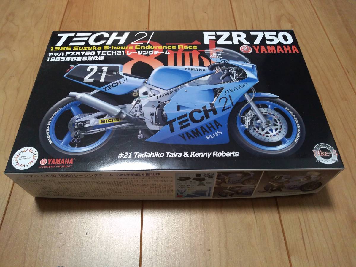 未組み立て フジミ 1&frasl;12 ヤマハ FZR750 TECH21 レーシングチーム