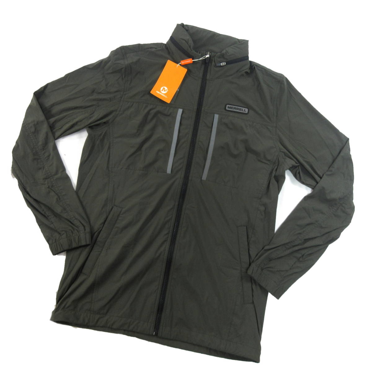 セール，定番人気 MERRELL メレル ライト ウィンドブレーカー ジャケット L カーキ フード収納 撥水 防風 ストレッチ(ナイロン)｜売買されたオークション情報、yahooの商品情報をアーカイブ公開 - オークファン ナイロン