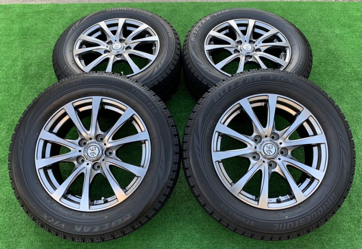 T.R.G 16インチホイール& 215/60R16 BS BLIZZAK VRX スタッドレス