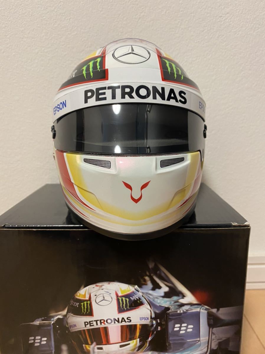  1/2 ヘルメット ハミルトン 2015(F1)｜売買されたオークション情報、yahooの商品情報をアーカイブ公開 - オークファン F1