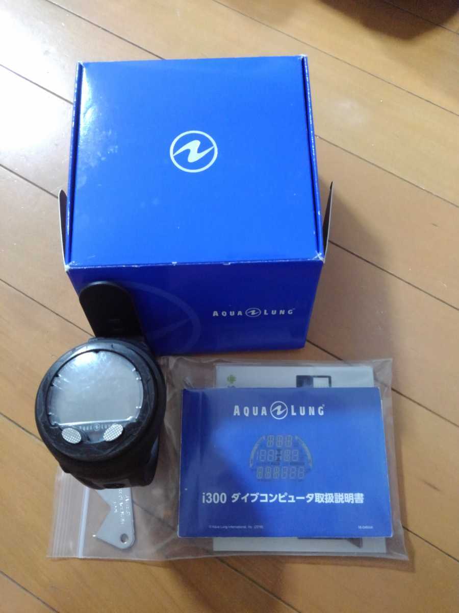 AQUA LUNG(アクアラング)　ダイブコンピューター i300_1