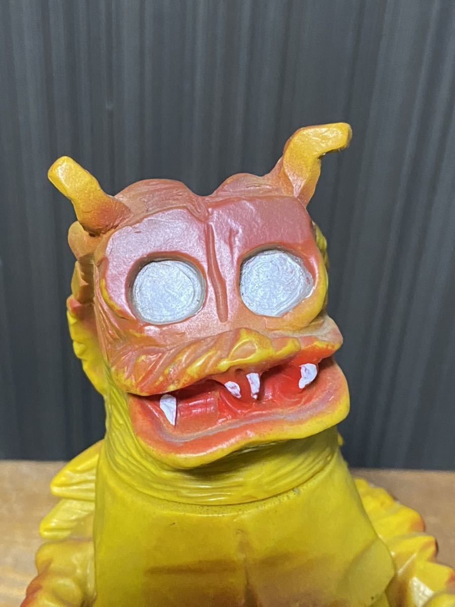 ち*人様 ブルマァク キーラ ソフビ 当時物 マルサン ツノ欠け 珍色からし色 ブルマァク キーラ スタンダードサイズ マルサン 当時物