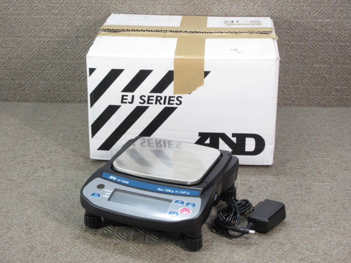 ☆中古品☆AX BRAIN アックスブレーン 高輝度 レーザー 墨出し器