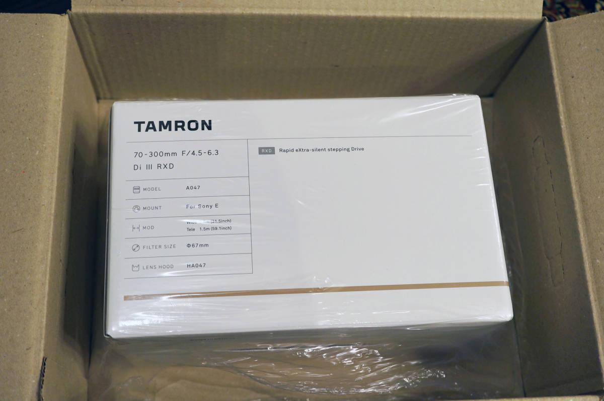 新品 未開封 タムロン TAMRON 70-300mm F/4.5-6.3 Di III RXD (Model