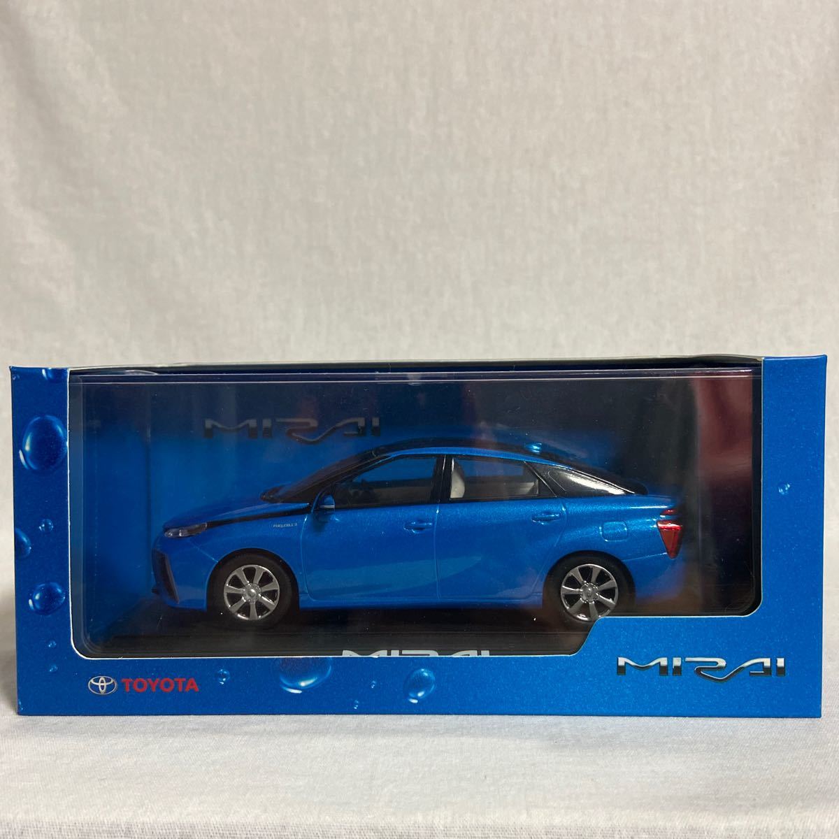 非売品 1/30 TOYOTA MIRAI ツートーンピュア・ブルーメタリック カラー