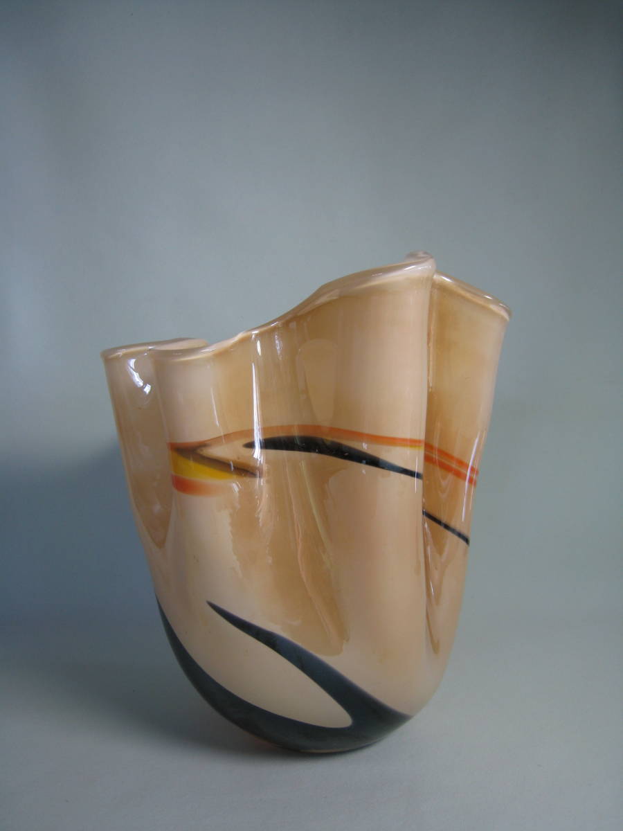 未使用】岩田久利『雪牡丹』ガラス花瓶 高さ16cm 箱あり ☆美品 伝統