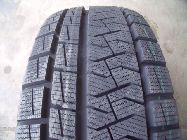 2020年製☆新品ピレリスタッドレス☆195／65R15☆4本 