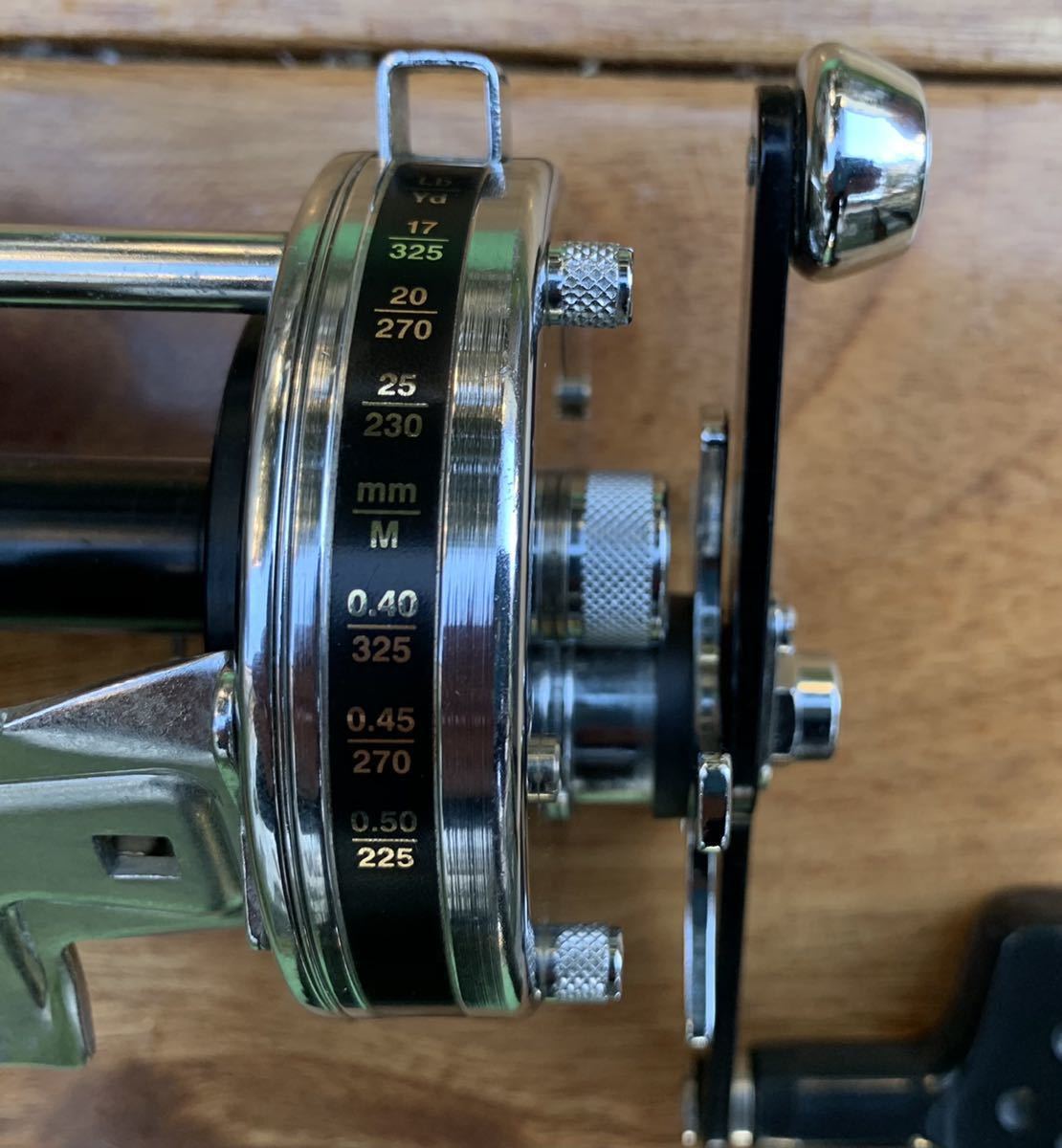 Abu Garcia Ambassadeur 7500C3 Japan Special – Stainless Steel