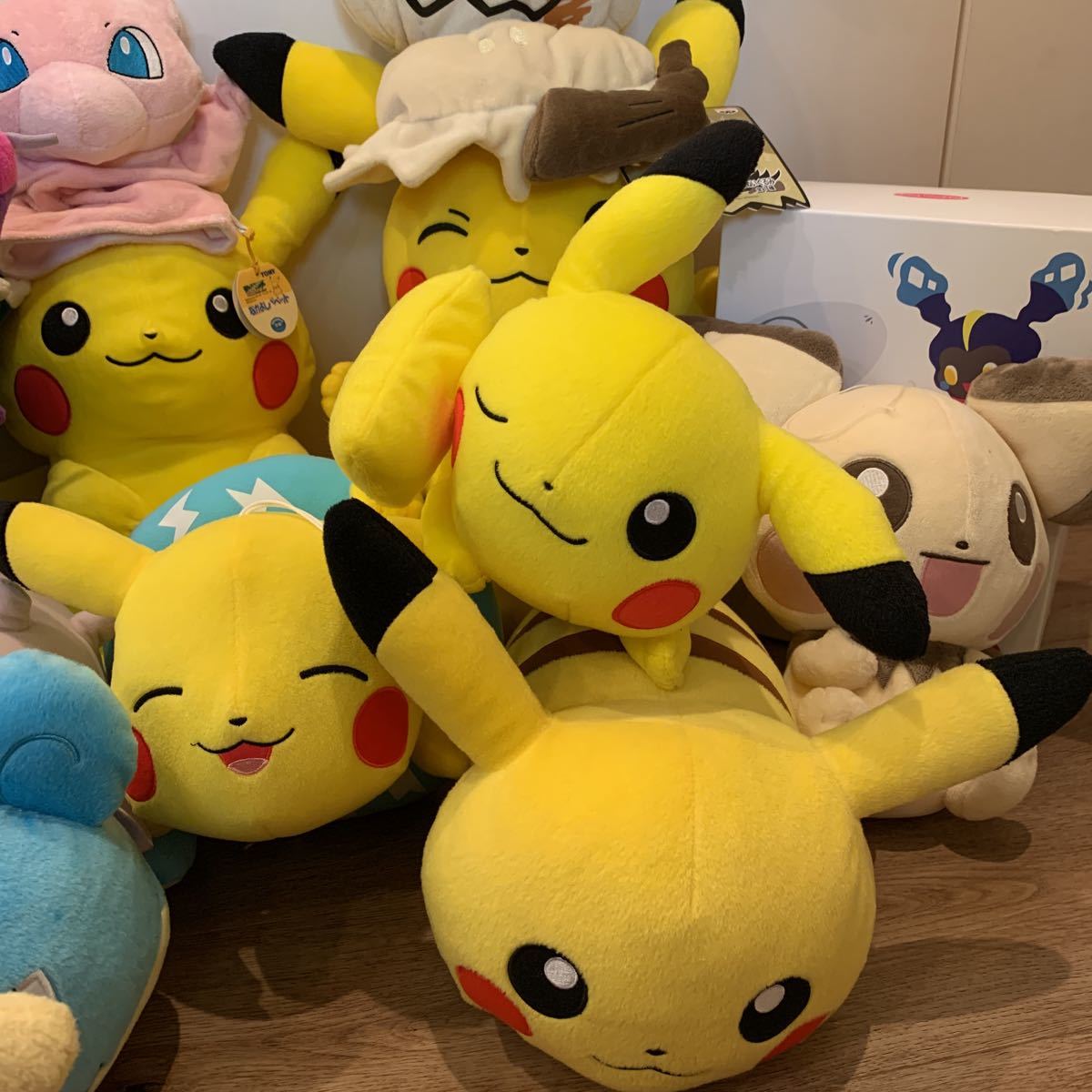 ポケモン ぬいぐるみセット カビゴンoa ブラックキュレム モクロー ミミッキュ ミュウ ピカチュウ ラプラス タブンネ ポケットモンスター ポケットモンスター 売買されたオークション情報 Yahooの商品情報をアーカイブ公開 オークファン Aucfan Com