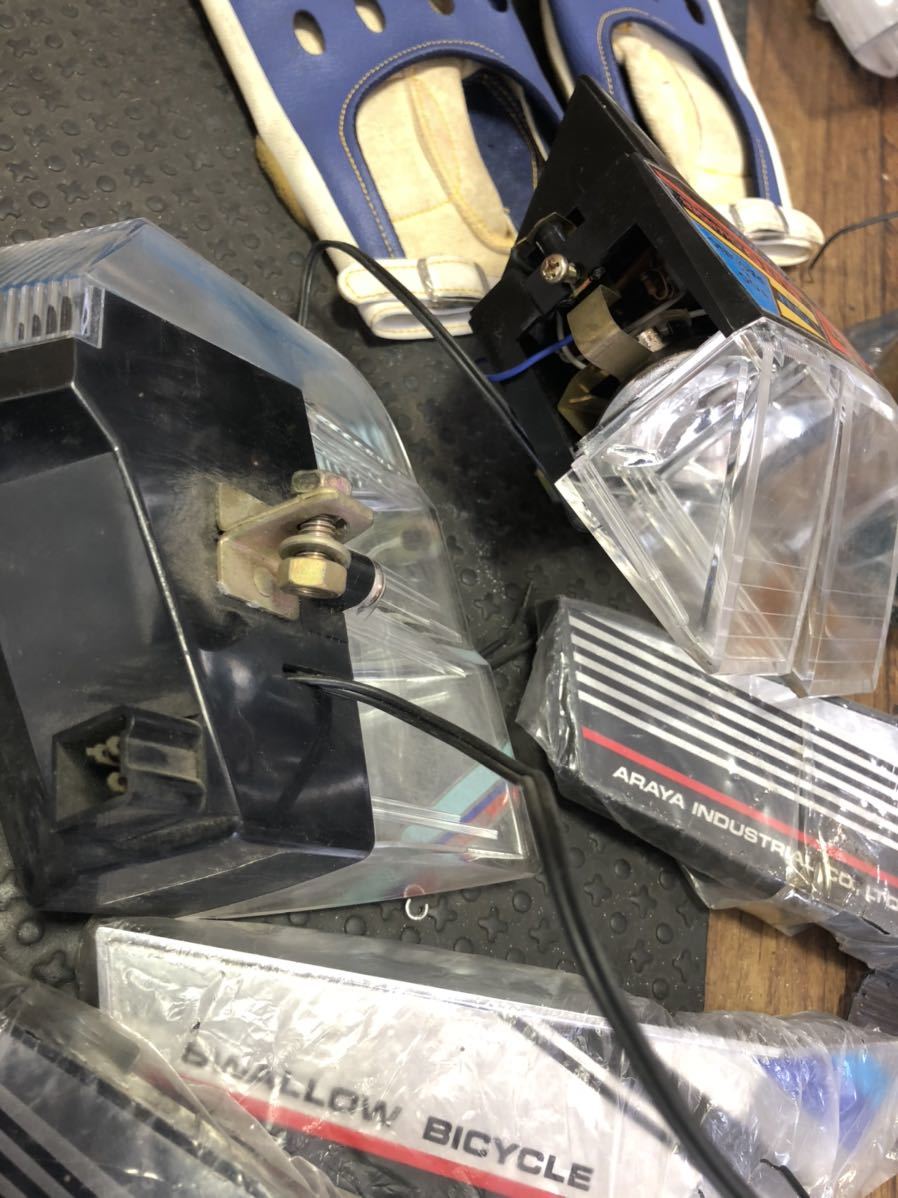 旧車 ライト 当時物 レトロ ビンテージ フォグ セキネ パッシング スーパーカー デコチャリ フラッシャー アラヤ ビンテージパーツ 売買されたオークション情報 Yahooの商品情報をアーカイブ公開 オークファン Aucfan Com