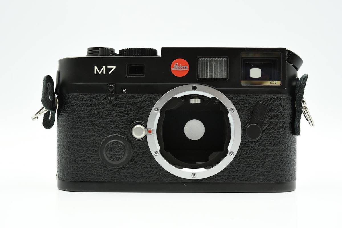 【美品】Leica M7 ブラック 0.72 Japan engrave OH済 LEICA ライカ M7 0.72 ENGRAVE BLACK SN.2888919 2001年製 レンジ