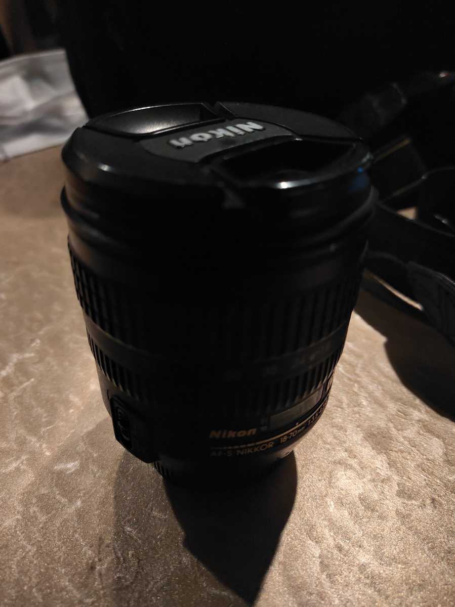 Nikon デジタル一眼レフカメラ D80、Nikon AF-S NIKKOR 18-70mm f3.5-4.5G ED DX、充電器、バッグのセット_6