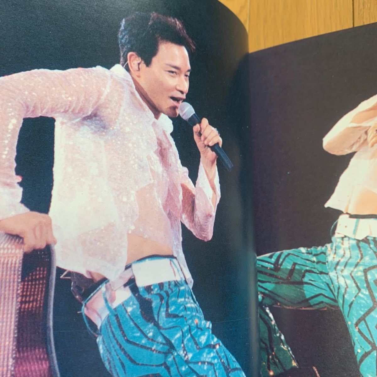 レスリー・チャン　年越しコンサート97 パンフレット香港版_5