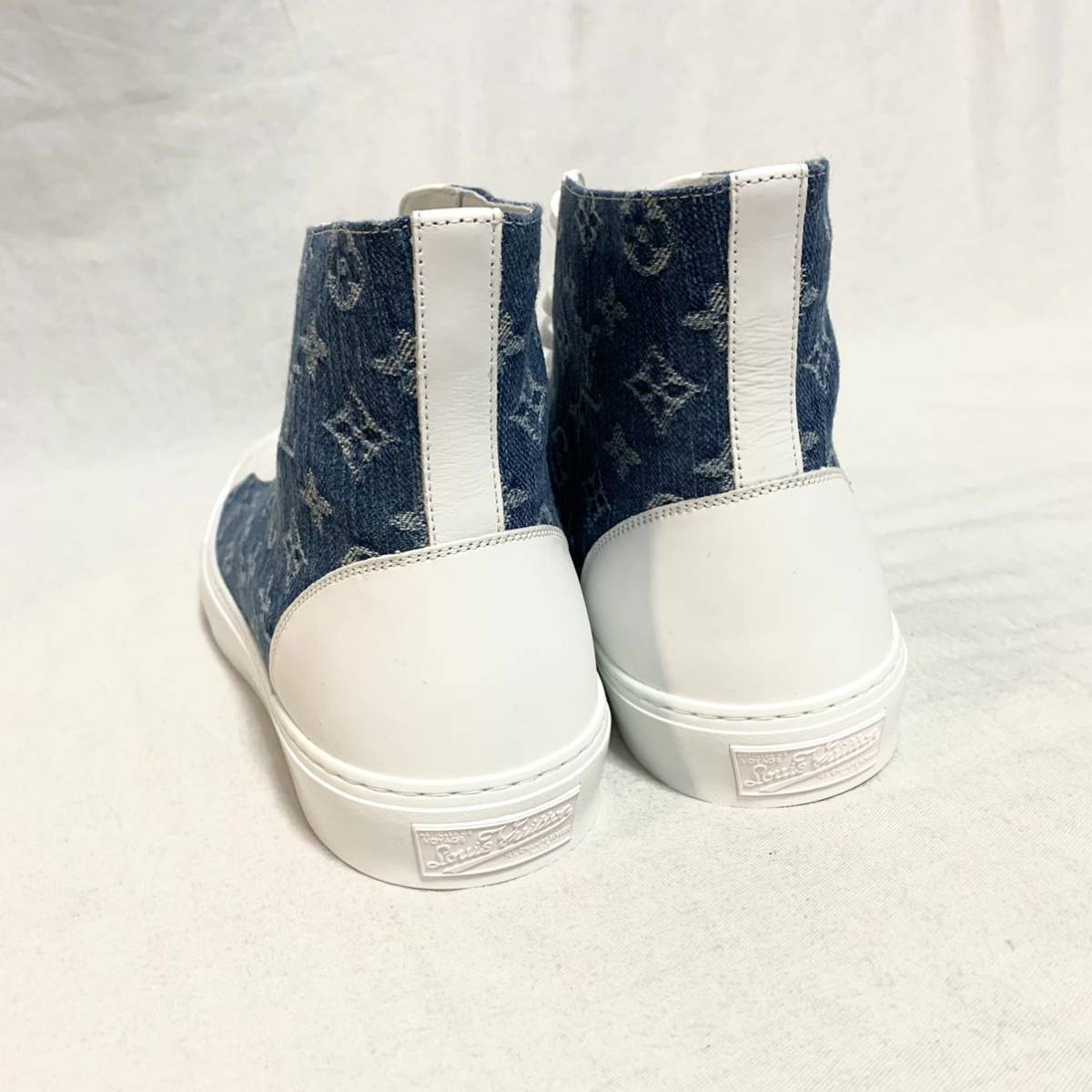 新品未使用 箱保存袋付き LOUIS VUITTON ルイヴィトン 2019年 新品未使用 箱保存袋付き LOUIS VUITTON ルイヴィトン 2019年