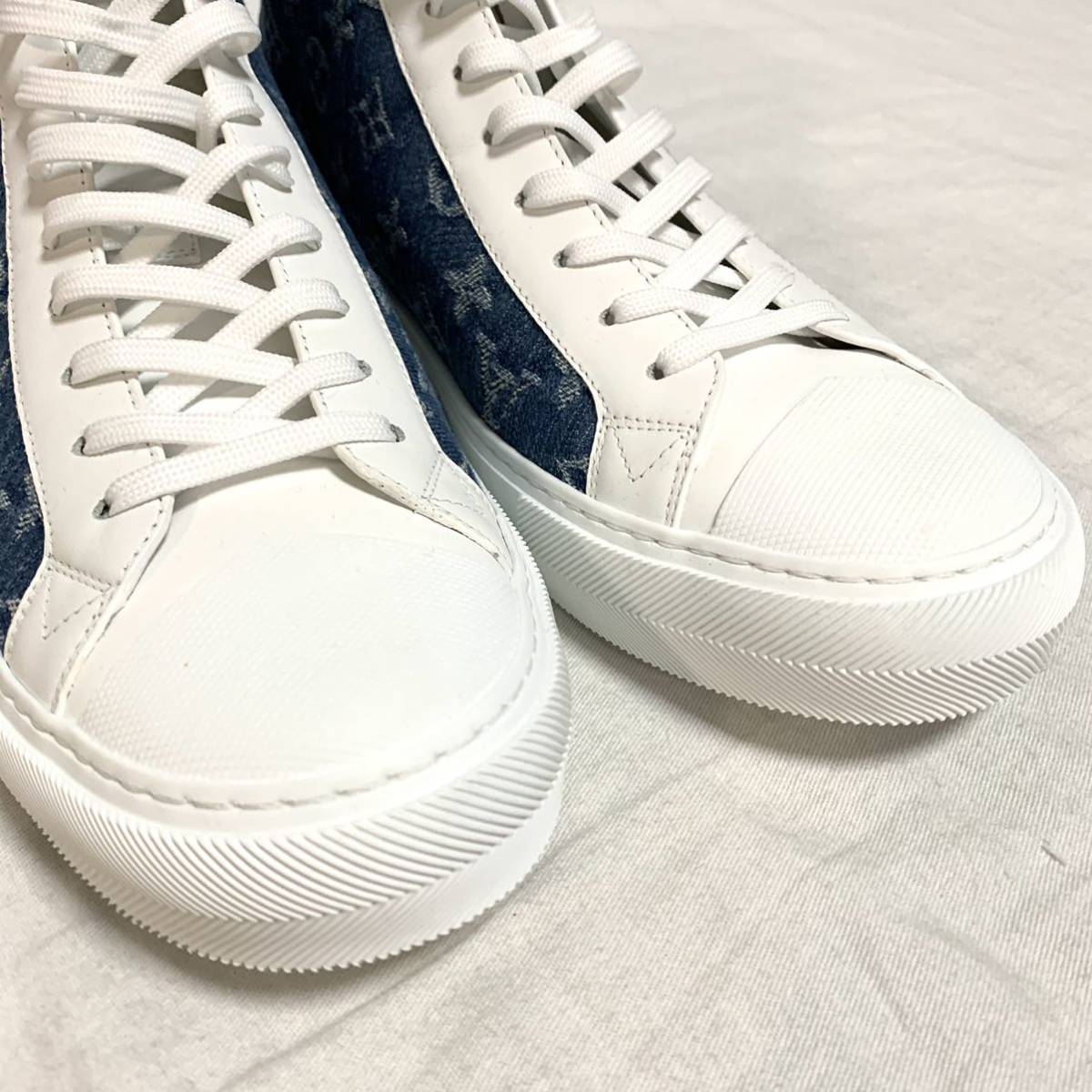 新品未使用 箱保存袋付き LOUIS VUITTON ルイヴィトン 2019年 新品未使用 箱保存袋付き LOUIS VUITTON ルイヴィトン 2019年