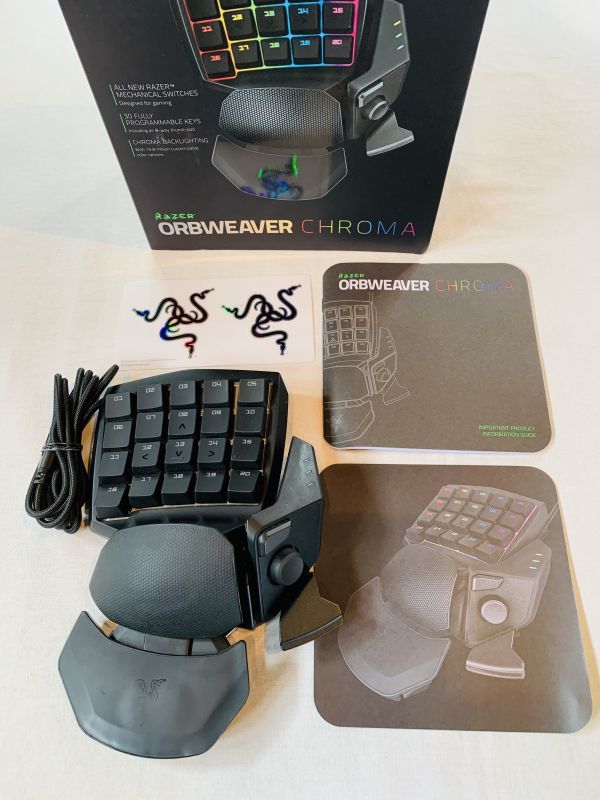 『 現状品 』Razer Orbweaver Chroma マルチライティング メカニカル 左手用 キーパッド