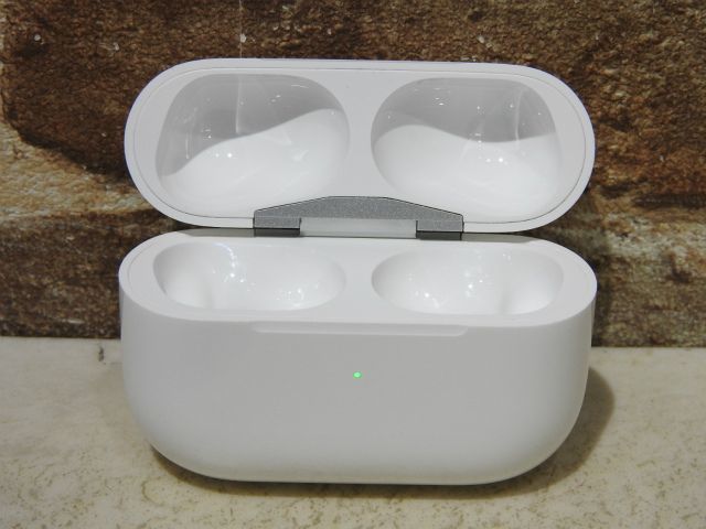 AirPods Pro 第2世代　純正品（箱なし） ケースなし)Apple AirPods Pro 第2世代 【公式通販】