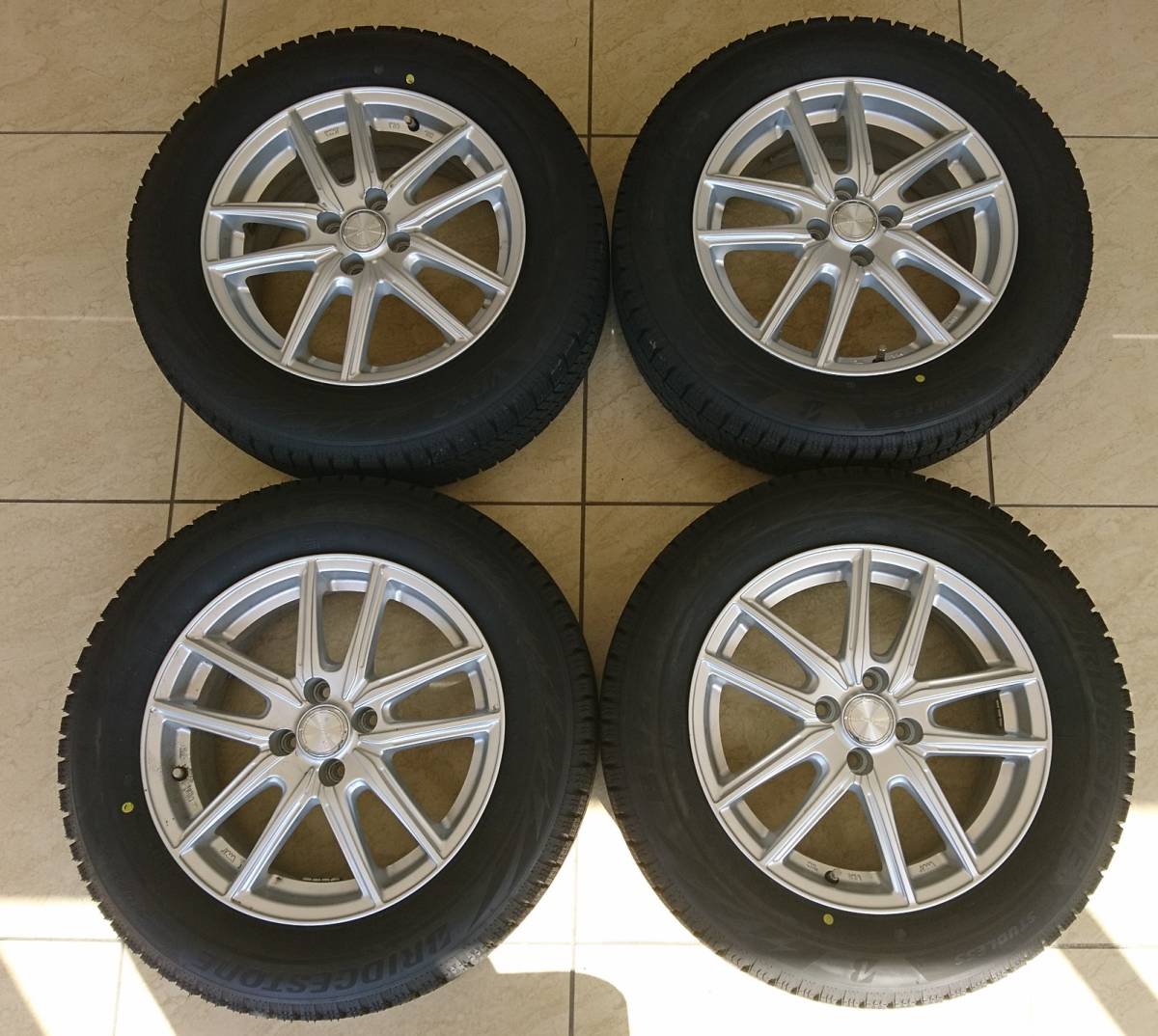 ☆195/65R16★195/65-16☆中古★4H100☆ダイハツ★ロッキー☆トヨタ★ライズ☆即決！★スタッドレス☆タイヤ＆ホイールセット★