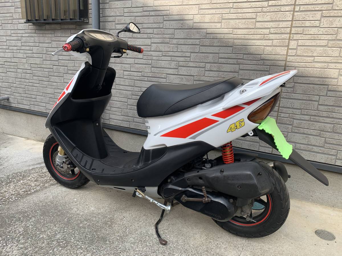 ホンダDio ZX原付二種登録ストロボカラーロッシカスタム