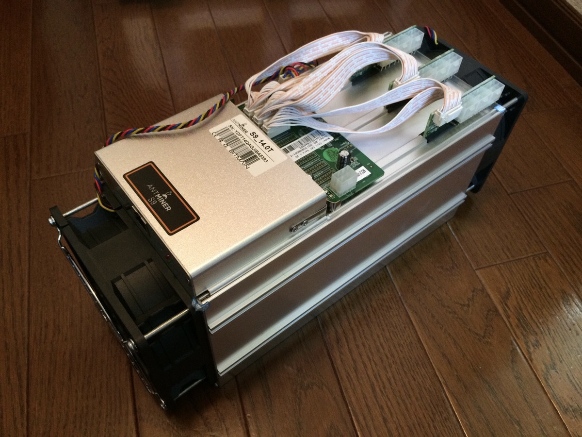 マイニング】Bitmain Antminer S9 14T 電源ユニット付 (02)