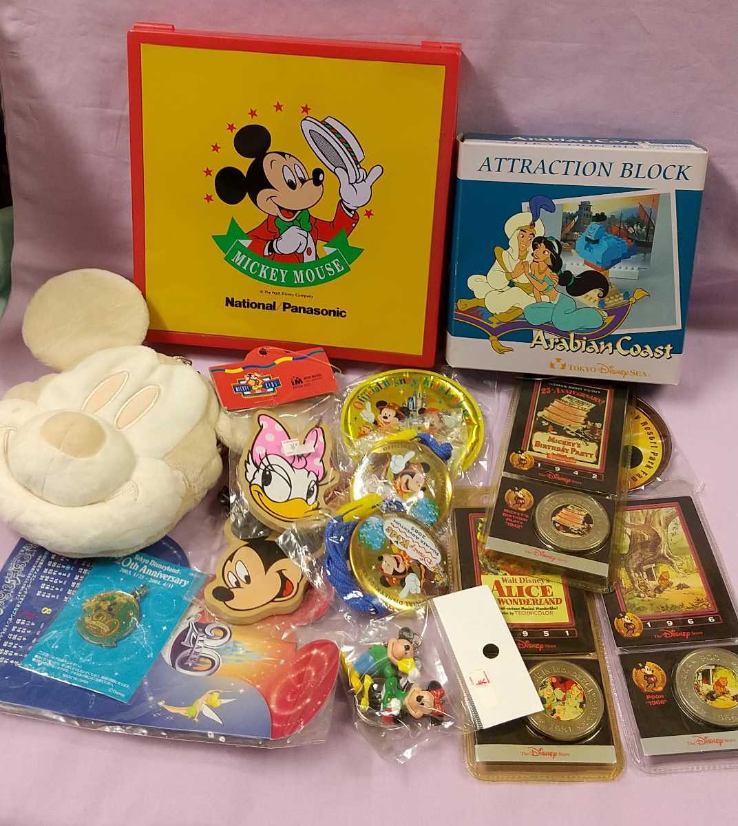 ディズニー 缶バッジ ギバー キーホルダー 大量 処分 ディズニーランド ディズニーシー 飾りボタン スマホケース メダル フィギュア ディズニー 売買されたオークション情報 Yahooの商品情報をアーカイブ公開 オークファン Aucfan Com ディズニー 缶バッジ ギバー キーホルダー 大量 処分 ディズニーランド ディズニーシー 飾りボタン スマホケース メダル フィギュア ディズニー 売買されたオークション情報 Yahooの商品情報をアーカイブ公開 オークファン Aucfan Com