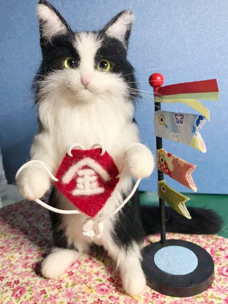 ハチワレ 猫ブローチ フェルト 羊毛フェルト 黒猫 白猫 ハチワレ猫
