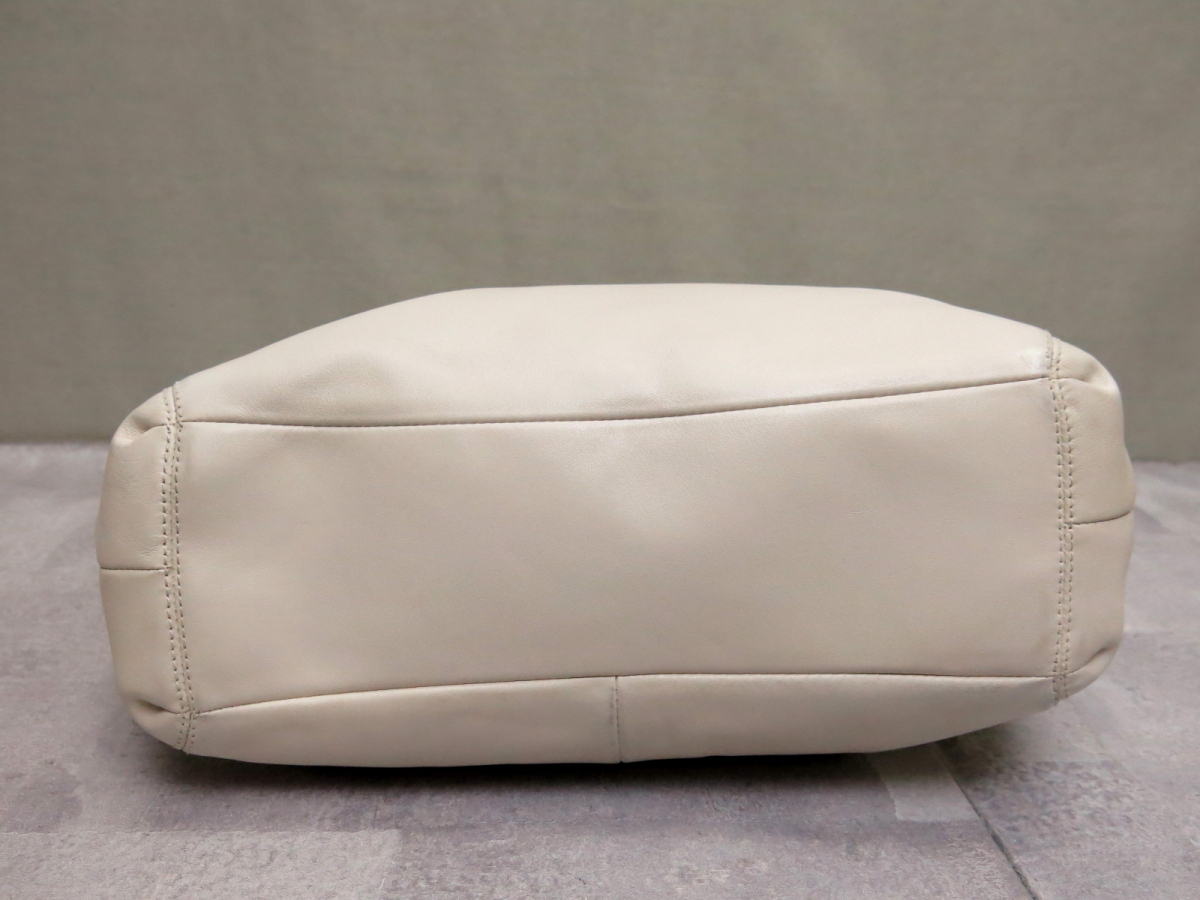 ○美品○COACH コーチ○コレット F33393○レザー 本革○ゴールド金具 