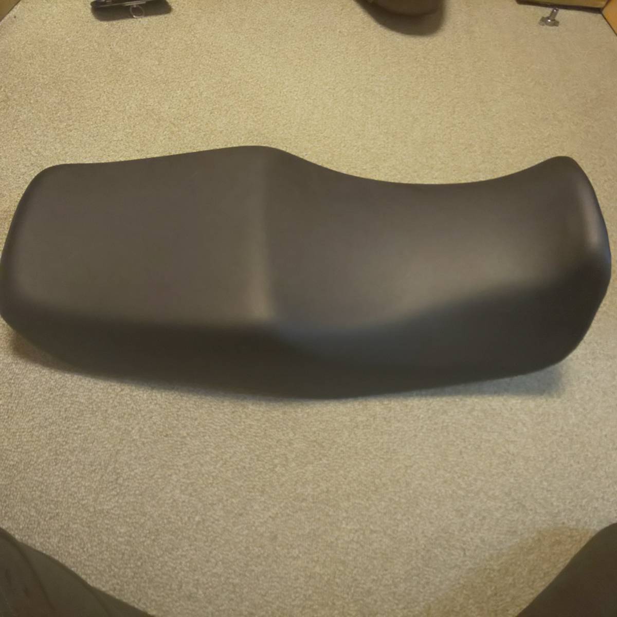 CB750　RC42　シート純正 中古_2