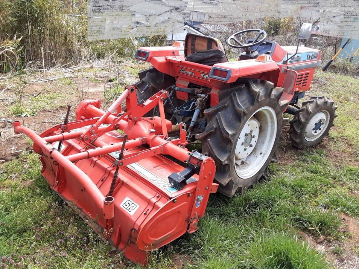 クボタトラクター L1-245D四駆24馬力ディーゼル耕運幅1500