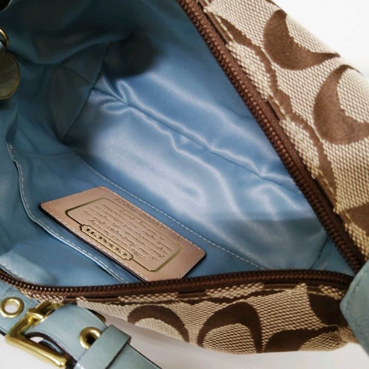 B ☆ ほぼ美品 / 高級感溢れる コーチ COACH シグネチャー 総柄 