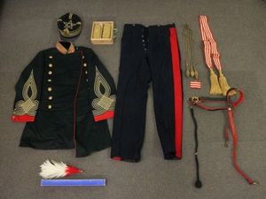 日本軍 礼服のYahoo!オークション(旧ヤフオク!)の相場・価格を見る