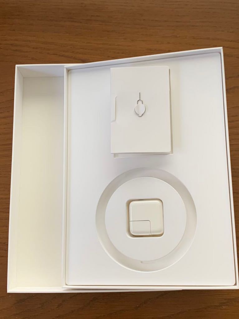 Apple iPad Pro 12.9 Cellular 第一世代 シムフリー_6