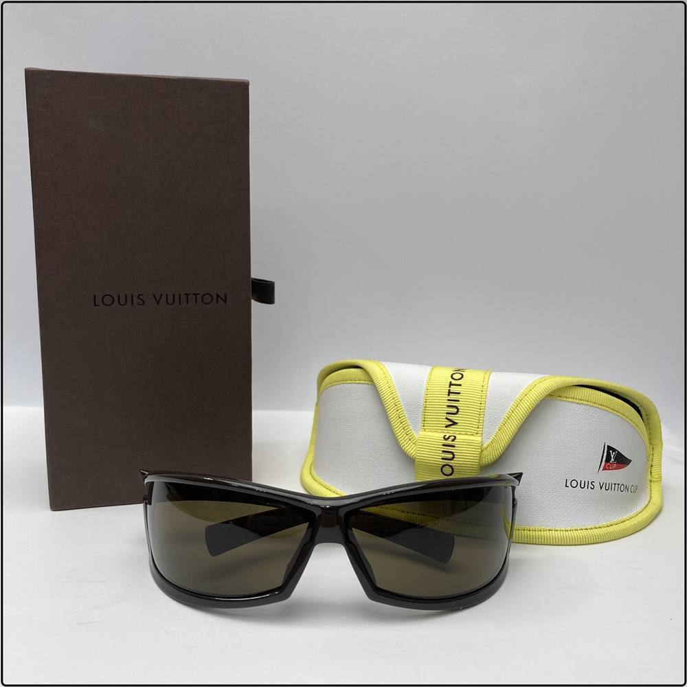 爆買い，人気SALE rm LOUIS VUITTON ルイヴィトン LVカップ リュネット プティ M80659 サングラス ファッション 箱付(服飾小物)｜売買されたオークション情報、yahooの商品情報をアーカイブ公開 - オークファン 服飾小物
