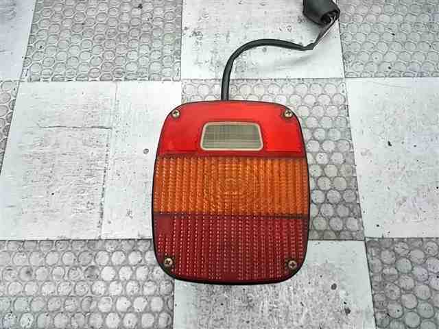 ■ジープラングラー●右テールランプ□TJ40S(23460/49