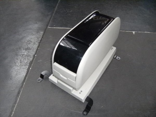 トヨタ　エスティマ　ACR50　ACR55　GSR50　GSR55　センターコンソール コンソールボックス　ステー付き