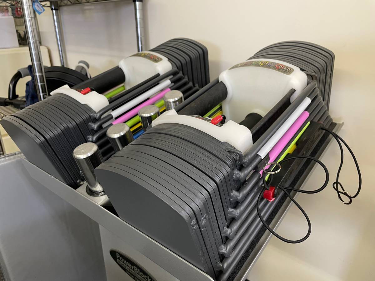 可変式ダンベル　 90ポンド（約41ｋｇ）×2 個中古アジャスタブル中古現状渡し 可変式 ダンベル 90ポンド（約41kg） 中古 修理必要 可変式ダンベル