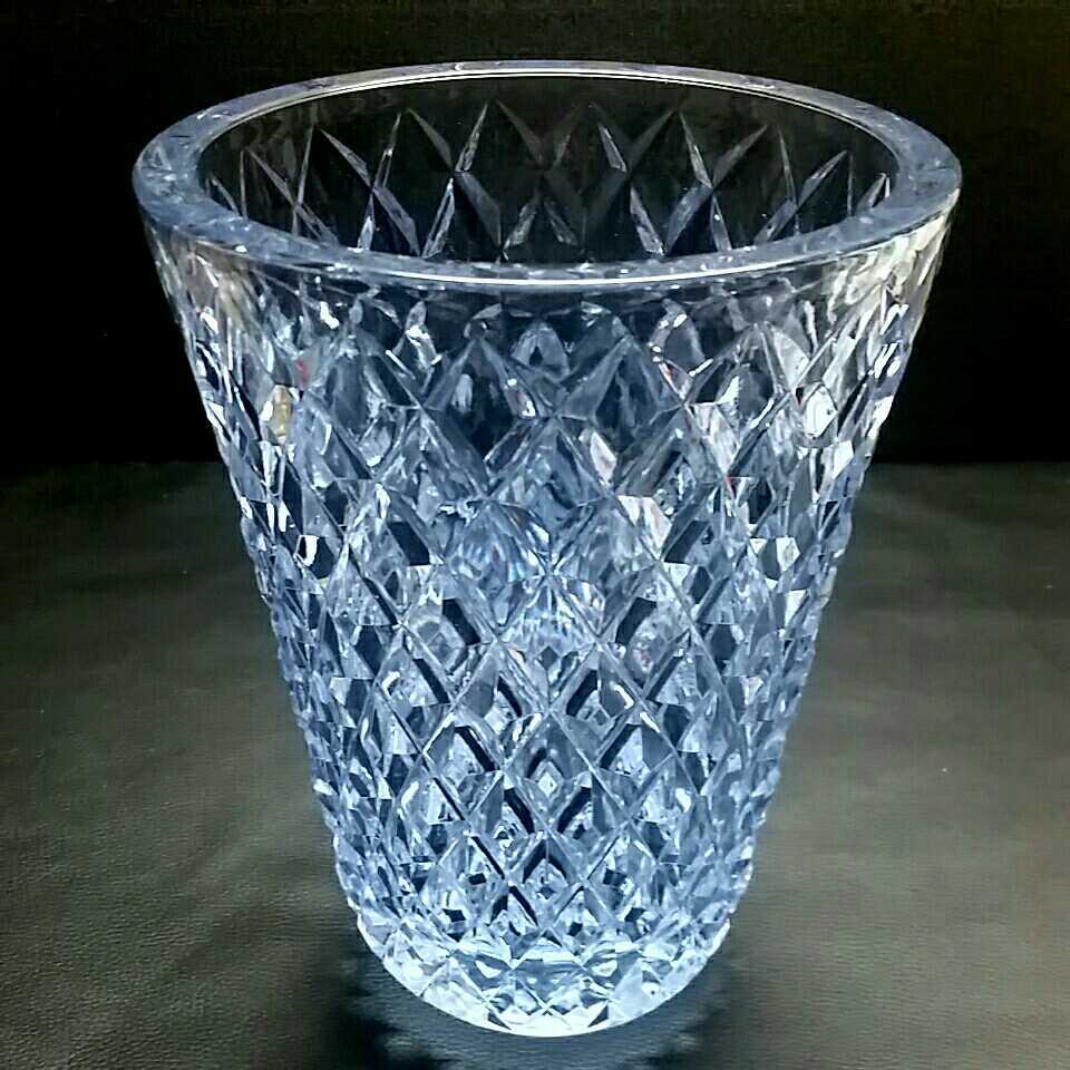 ボヘミアガラス 花瓶　svvー600 ボヘミアガラス 花瓶svvー600 【流】ボヘミアガラス 金彩ガラス