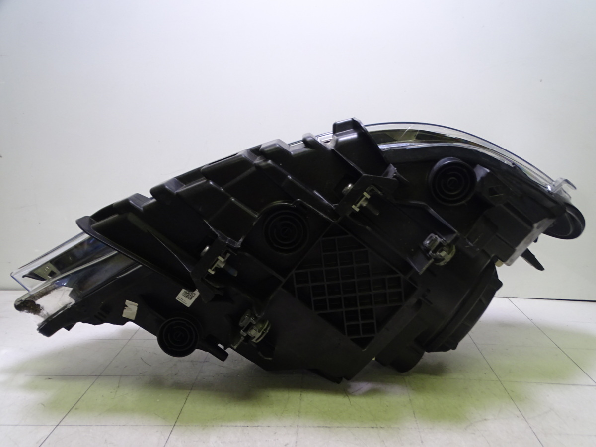 K0981vc BMW 純正2シリーズ F22 クーペ F23 カブリオレ F87 M2 左 キセノンヘッドライト ユニット 63117304469 良品 (63117304467)