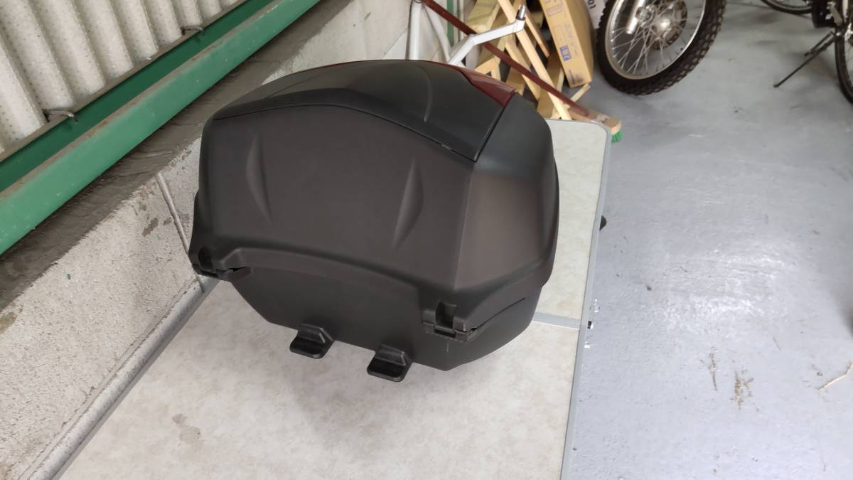 ヤマハMT09用 ワイズギア ユーロトップケース39L トップケース 
