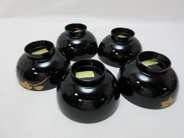 ZG07009 【 汁椀 蓋付き 会津 金彩蒔絵 5客組 共箱 栞 】 検) 漆椀