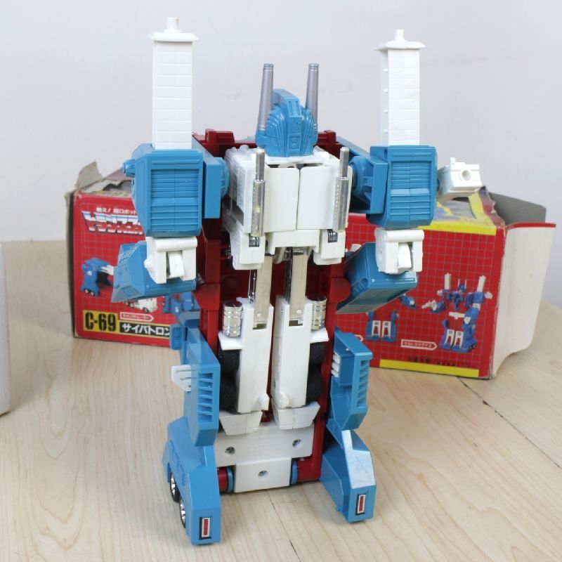当時物 TAKARA タカラ トランスフォーマー C-69 サイバトロン シティーコマンダー ウルトラマグナス ☆中古 年代物 箱付 欠品 難 ハズブロ トランスフォーマー C-69 ウルトラマグナス コンバットロン⁄合体兵士 D-69 TL-69