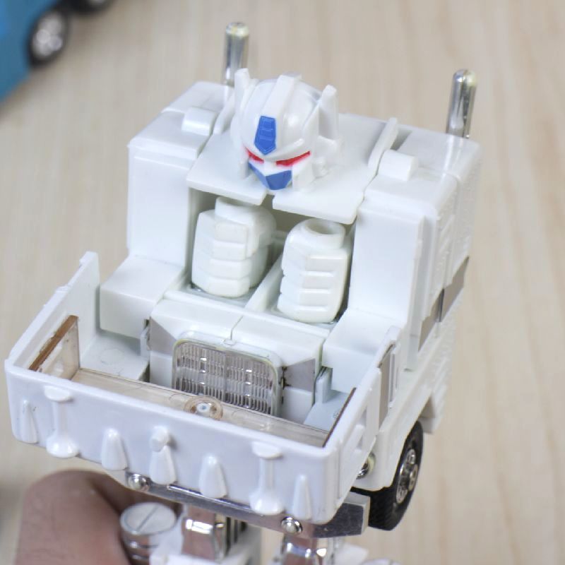 当時物 TAKARA タカラ トランスフォーマー C-69 サイバトロン シティーコマンダー ウルトラマグナス ☆中古 年代物 箱付 欠品 難 ハズブロ トランスフォーマー C-69 ウルトラマグナス コンバットロン⁄合体兵士 D-69 TL-69
