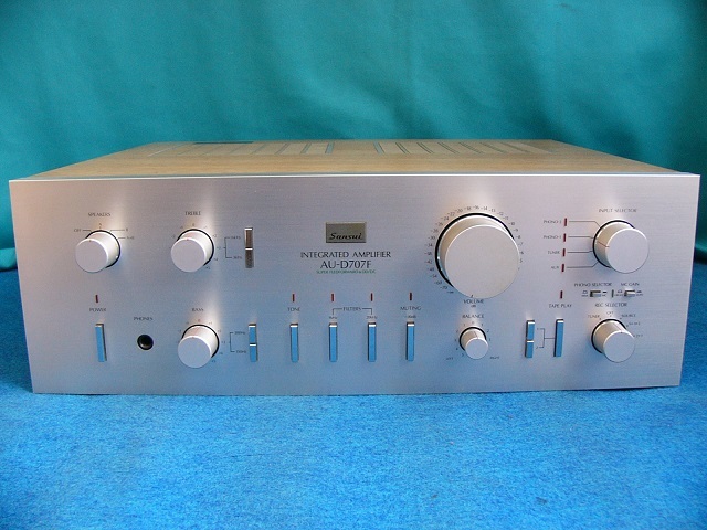 SANSUI サンスイ AU-D707F プリメインアンプ （動作品） SANSUI サンスイ 『AU－D707F』 プリメインアンプ 動作未確認