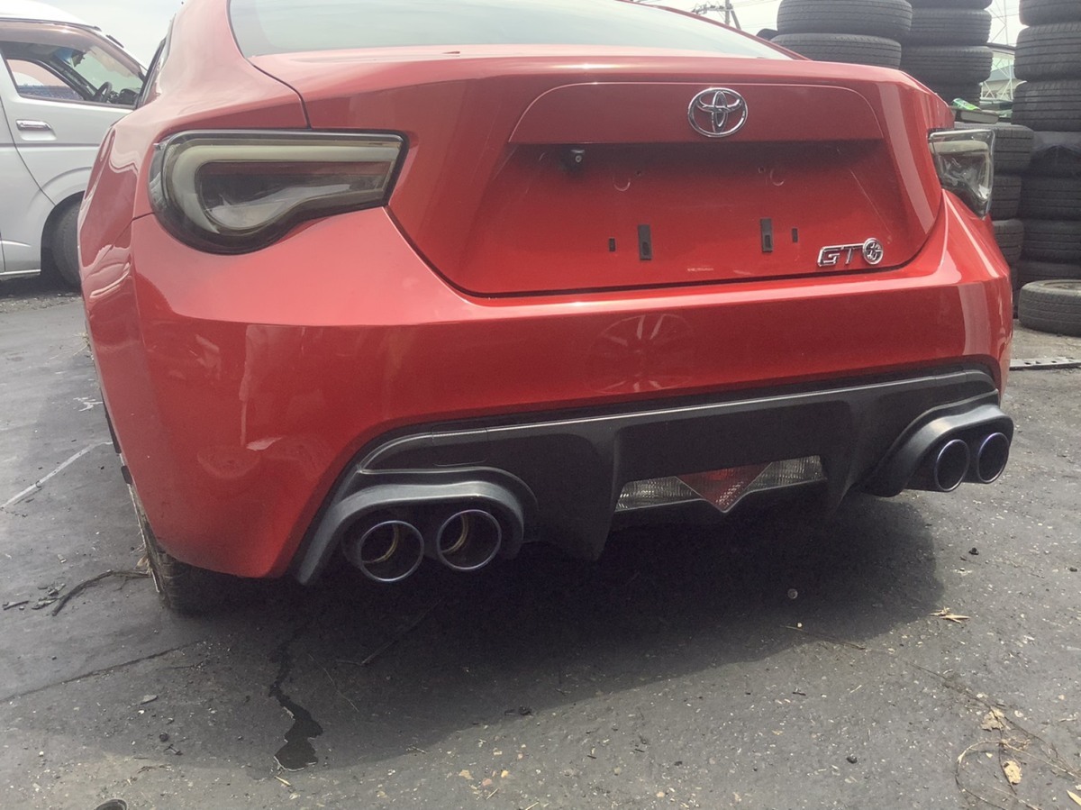 H25年 ZC6/BRZ ZN6/トヨタ86 B型 リアバンパー バックフォグ付 カラー C7P 中古品 036430 210630 TK