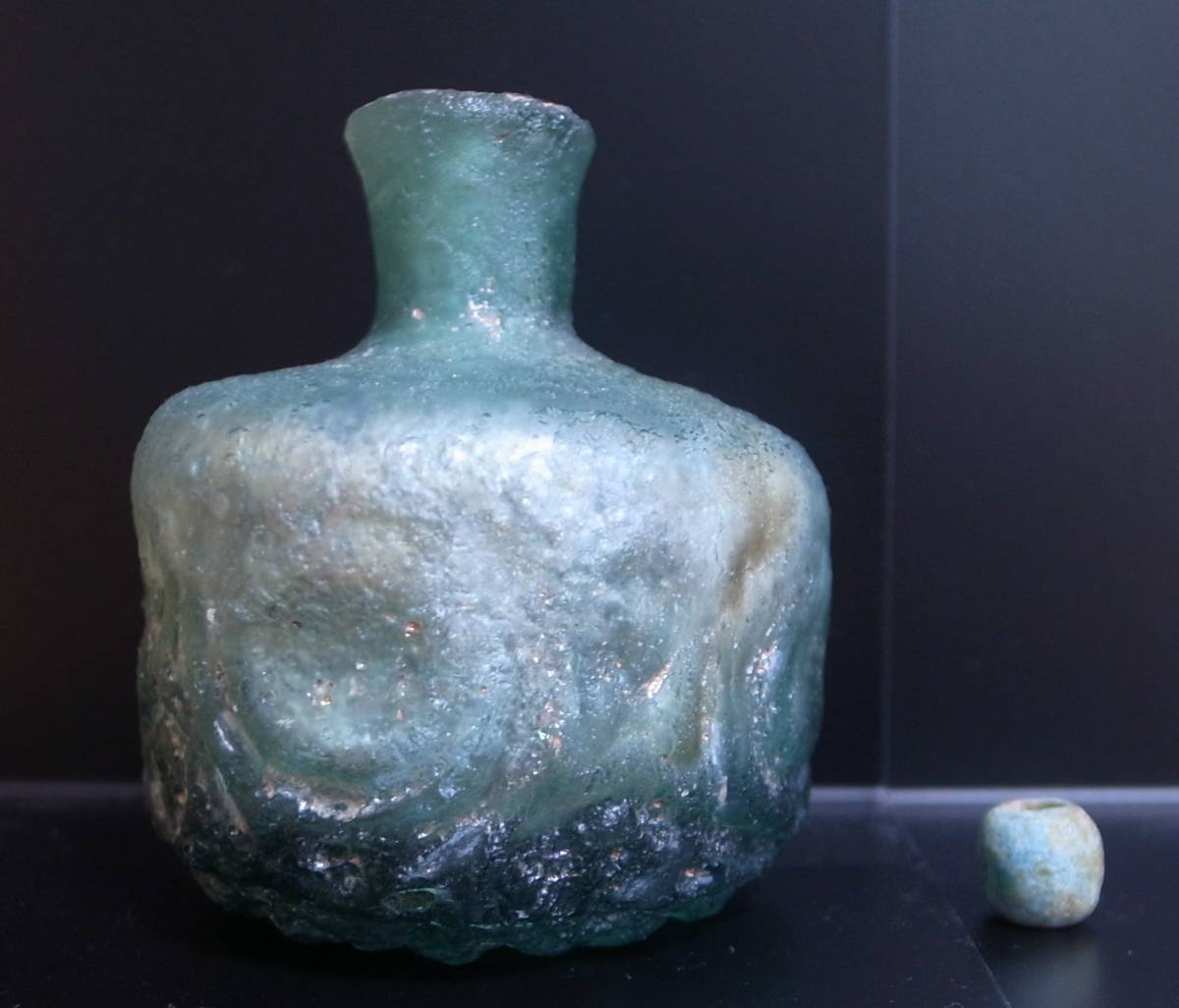 蒐集品 放出☆古代ローマングラス アンティーク おしゃれな小瓶です①